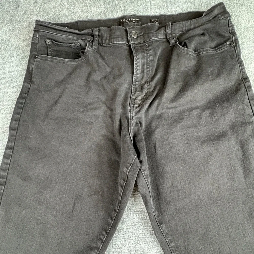 Lucky Brand 412 Athletic Slim Jeans Men 38x29 Black Modern Streetwear Minimalist